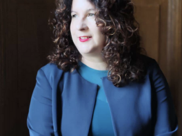 Eva Miranda Receives the Inaugural Agnes Szanto Medal from the Foundations of Computational Mathematics Society
