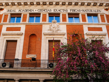 Eva Miranda and Xavier Tolsa elected to the Royal Academy of Sciences